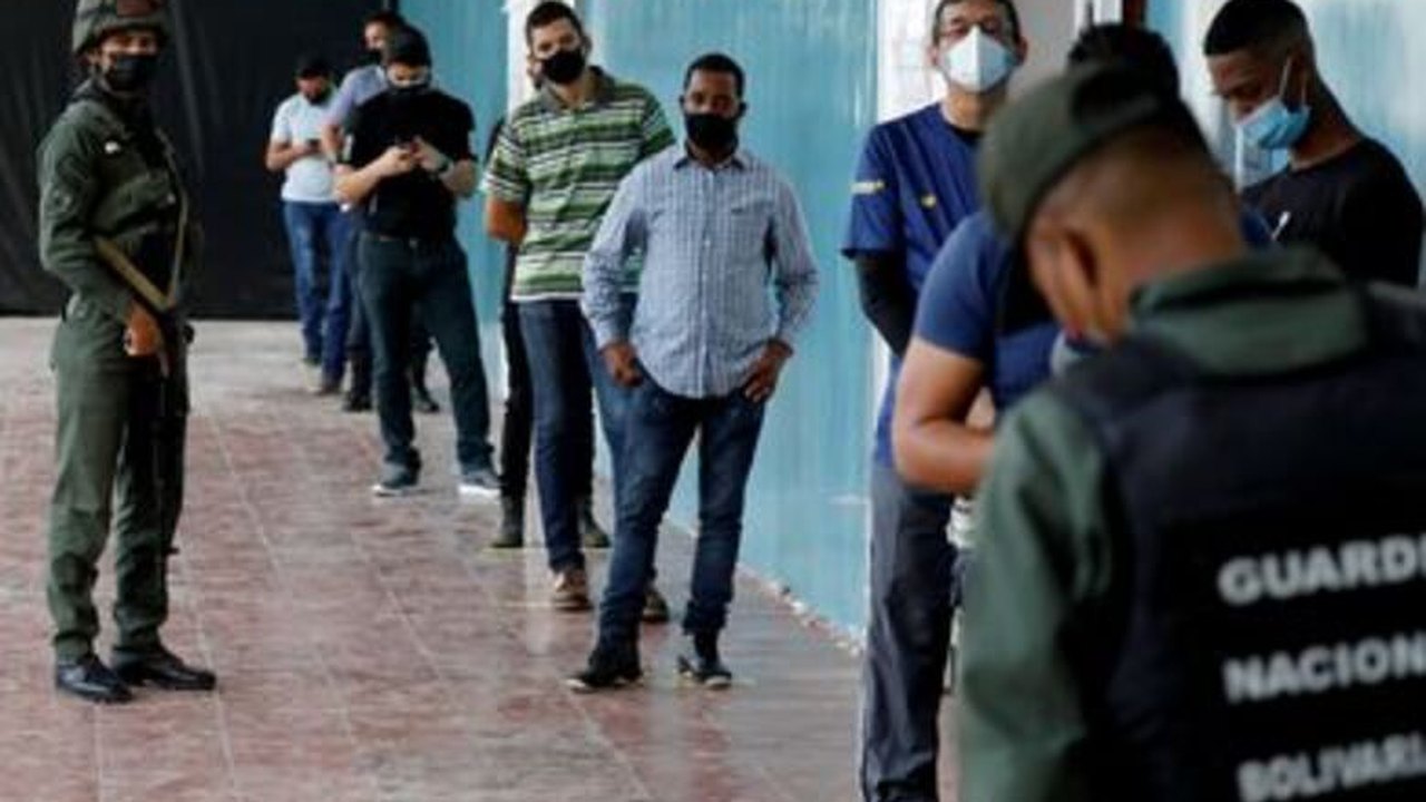 TRE-RJ: nenhum eleitor votou após 17 horas no Rio