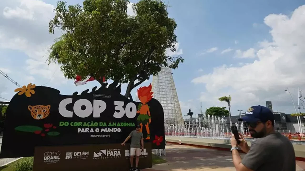 Essa será a COP das 'soluções e da ciência', diz Corrêa do Lago