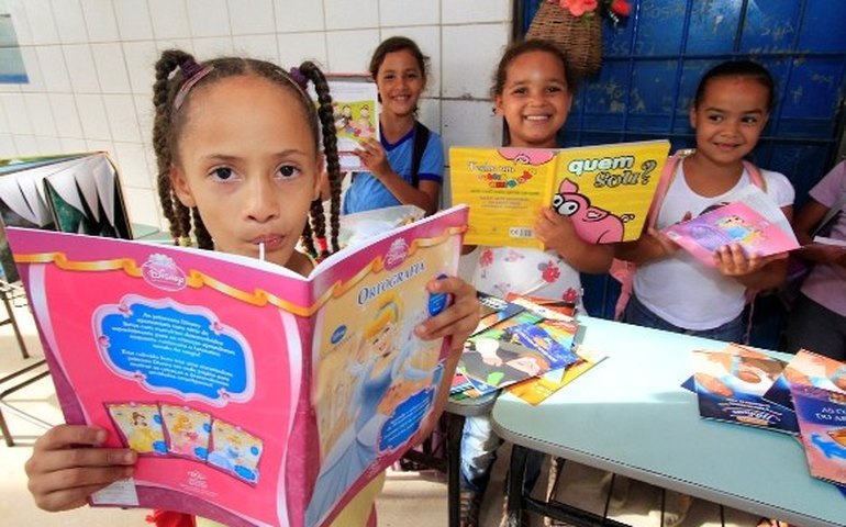 Ações em bases comunitárias evitam que crianças se envolvam com drogas