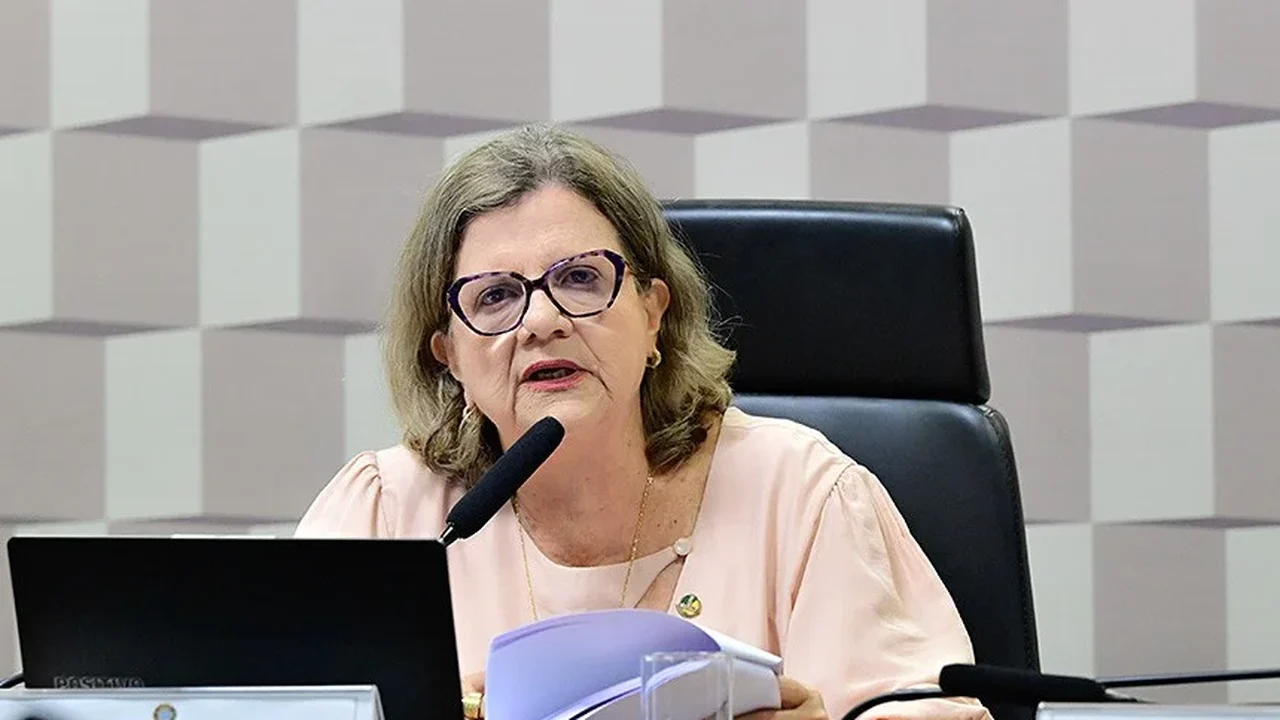 Pautas-bomba, afastamento entre Lula e Alcolumbre e calendário apertado impõem desafios à nova líder do governo no Senado