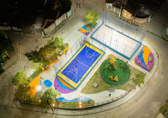 Prefeitura entrega novas praças em Cruz das Almas e no Conjunto Cidade Sorriso