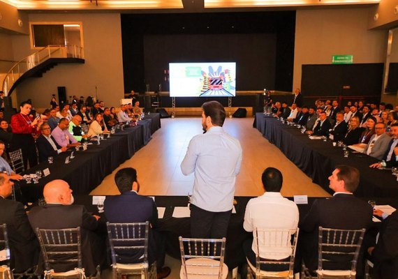 Arapiraca marca presença em fórum nacional sobre mobilidade urbana na Paraíba