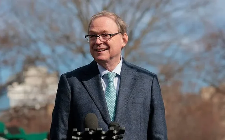 'Tarifas sobre o Brasil são muito mais altas por causa da situação com Bolsonaro', diz Hassett