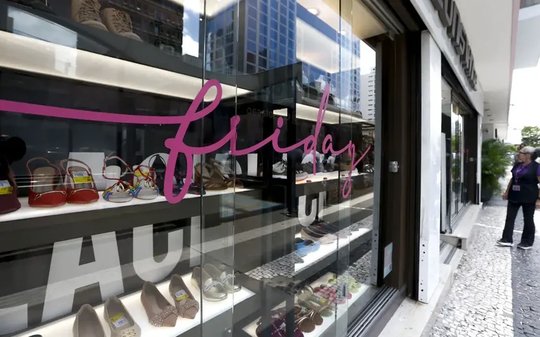 Cartilha dá dicas para não cair em golpes na Black Friday