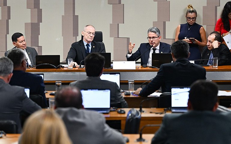 Comissão de Educação aprova criação da Frente Parlamentar pela Paz Mundial