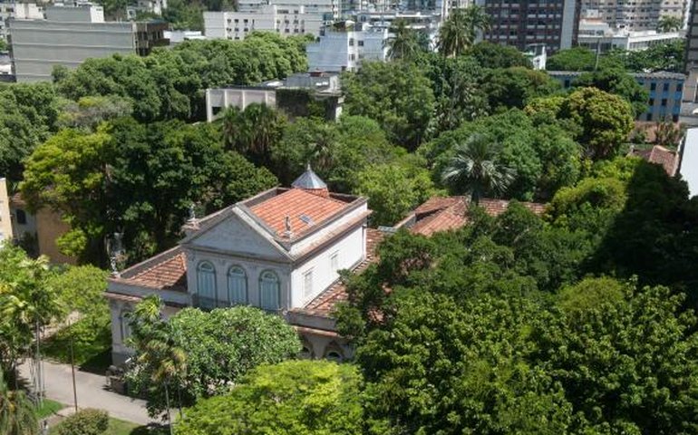 Maria Silvia Bastos assume presidência do BNDES