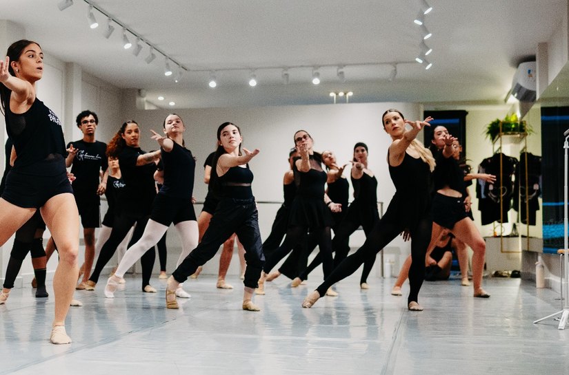 Academia de dança apresenta “Lumiére”: espetáculo que une dança, magia e uma reflexão sobre os vínculos familiares