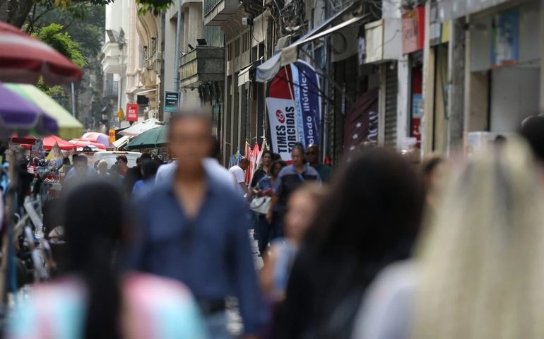 Custo de vida e corrupção lideram a lista de problemas do Brasil, aponta pesquisa