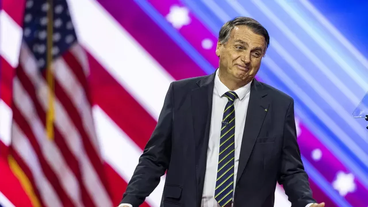 Bolsonaro: entenda a doença que causou a internação do ex-presidente