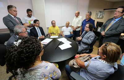 Com apoio do TJ, grevistas do Detran decidirão na quarta voltam ao trabalho