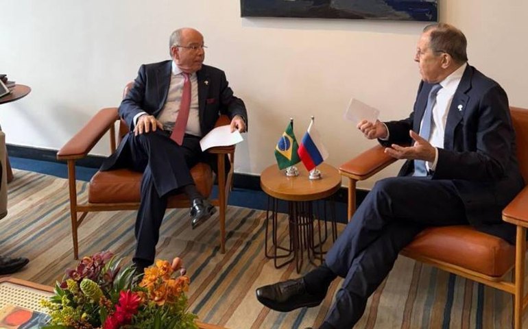 Lavrov se reúne com chanceler brasileiro à margem da Cúpula do BRICS no Rio