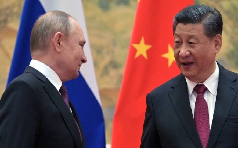 Rússia e China aprofundam laços em meio a conflitos com o Ocidente
