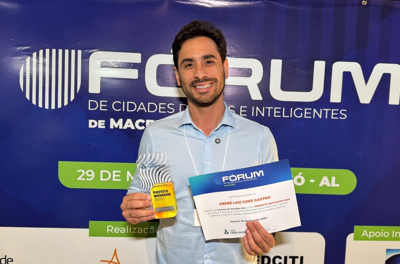 Prefeito Inovador: Prefeito de Santana do Mundaú recebe título no Fórum de Cidades Digitais e Inteligentes