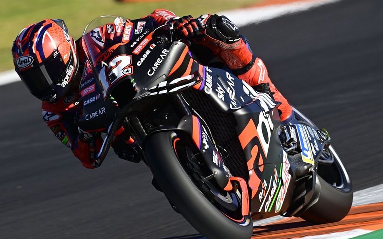 Maverick Viñales bate recorde do circuito e faz a pole para a etapa dos EUA de MotoGP