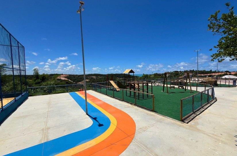 Obra de praça em Riacho Doce entra na reta final