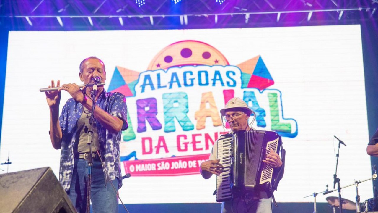 Último dia de Arraiá Jacinto Silva leva apresentações de artistas alagoanos ao Eustáquio Gomes