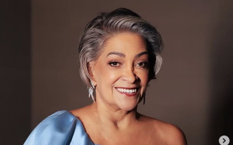 Influencer carioca Fernanda Britto, que dá dicas de etiqueta, é internada após passar mal