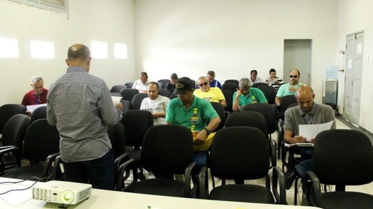 Detran: servidores fazem reciclagem para atuar em fiscalizações