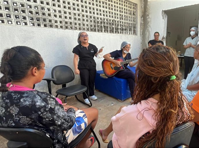 Musicoterapia humaniza atendimento e fortalece cuidado em saúde mental no Hospital Ib Gatto