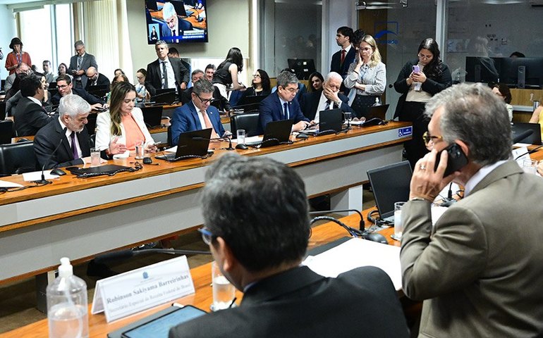 CAE analisa Pronampe para cooperativas e reconhecimento de professores de creche