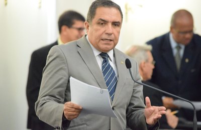 Loiola apresenta projeto que institui o Dia Estadual de Luta pelo Semiárido   