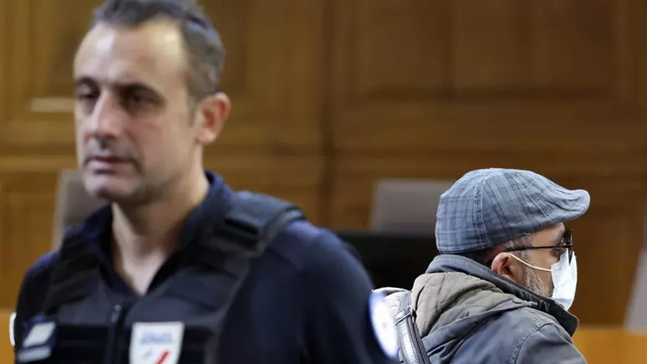 Ex-vereador britânico é acusado de violentar esposa por 13 anos