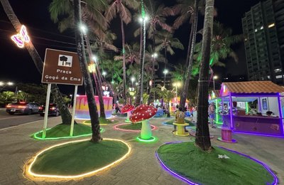 Vila das Crianças encanta o público com atrações instagramáveis, luzes e brinquedos acessíveis