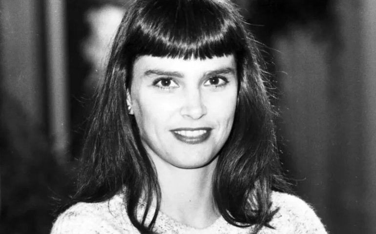 Estrela dos anos 80, Lídia Brondi reaparece em foto rara em família