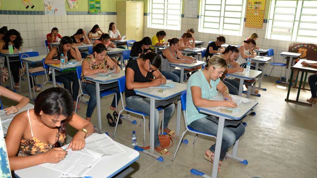 Prefeitura de Limoeiro de Anadia inicia convocação de candidatos aprovados em concurso público