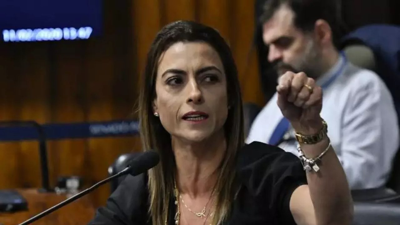 Deputados de partido com 3 ministérios no governo endossam CPI que Lula não quer