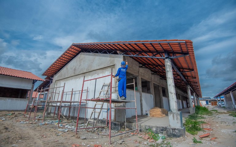 Governo investe na ampliação de vagas para o ensino médio integral em Maceió e Rio Largo