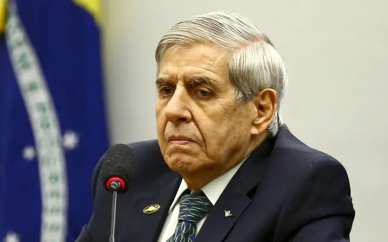 Trama golpista: defesa de Heleno pede ao STF revisão de pena e alega que multa o deixaria em situação de 'miséria'