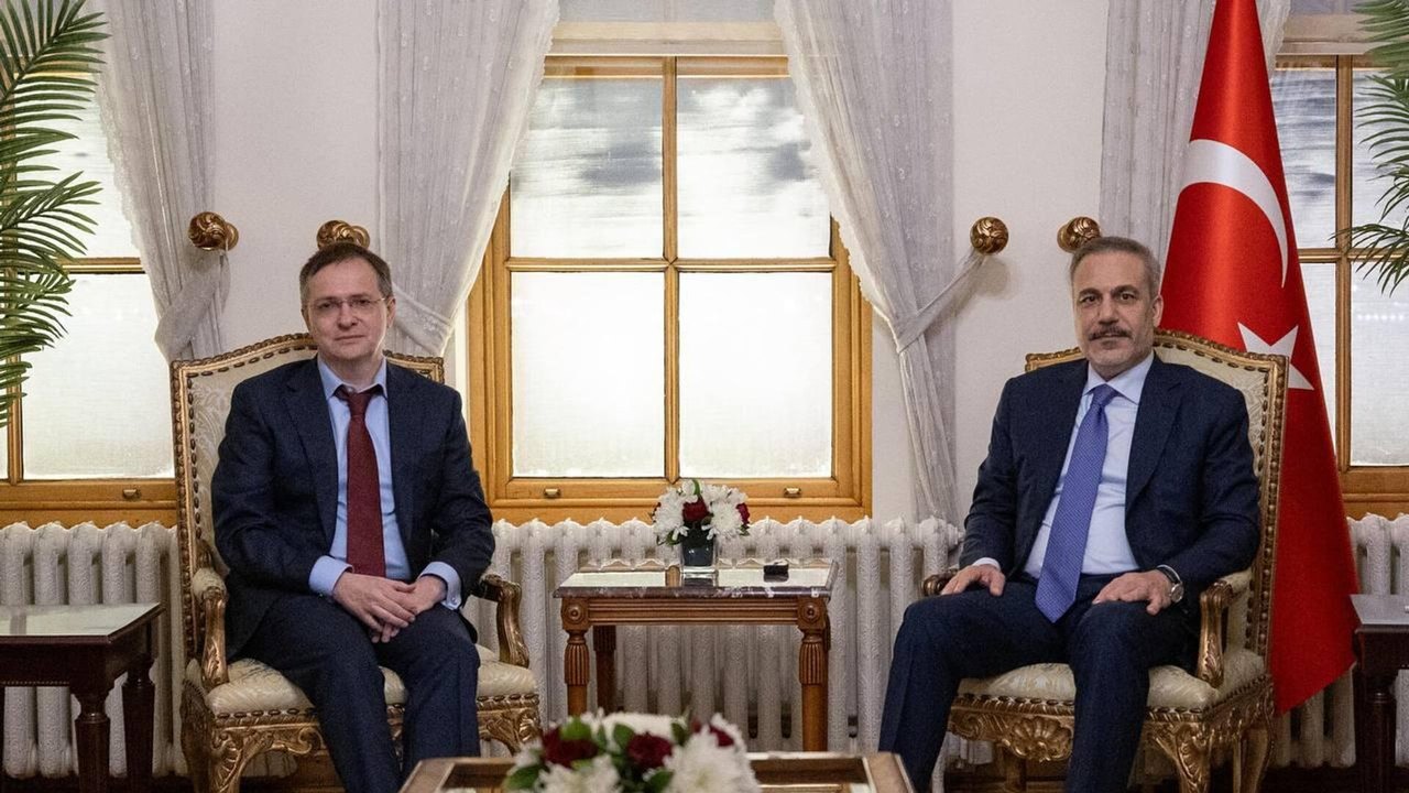 Delegação ucraniana não chega a Istambul para negociações de paz com a Rússia como previsto