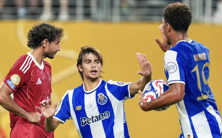 Porto e Al-Ahly fazem duelo insano com gols brasileiros e se despedem do Mundial sem vitória