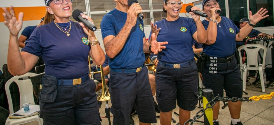 Banda da Guarda Municipal animou os frequentadores do Restaurante Popular do Centro. Foto: Allan César/ Secom Maceió