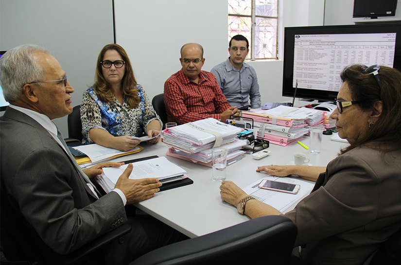 Governador e ministro alinham mudanças para o Bolsa Família em AL