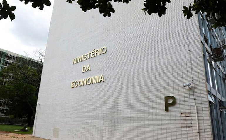 Camex estabelece retorno de taxa de importação de 18% para o etanol