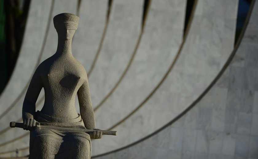 STF retoma julgamento sobre descriminalização do porte de drogas