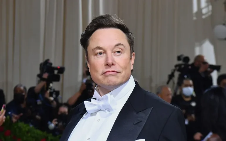 Elon Musk promete doar R$ 245 milhões por mês para campanha de Trump