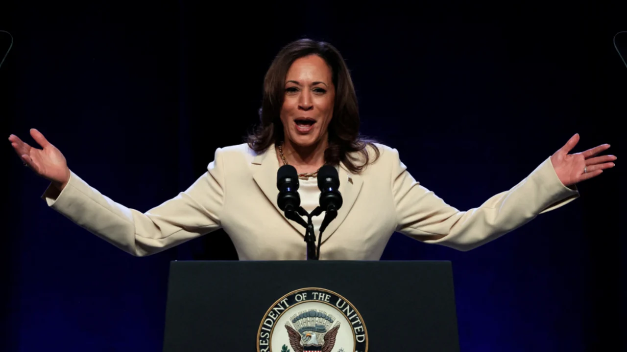 Kamala Harris participa de primeiro evento público como pré-candidata