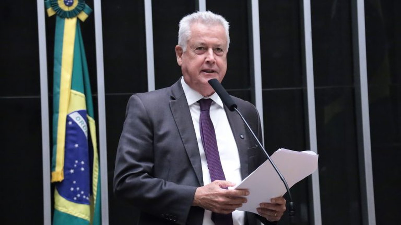 Câmara aprova projeto que amplia proteção à indústria brasileira