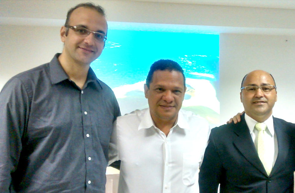 Adilson Junior,  José Roberto Presidente Emsetur e Luciano Leal 