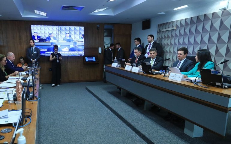 Advocacia do Senado diz que CPMI pode propor acordo de delação