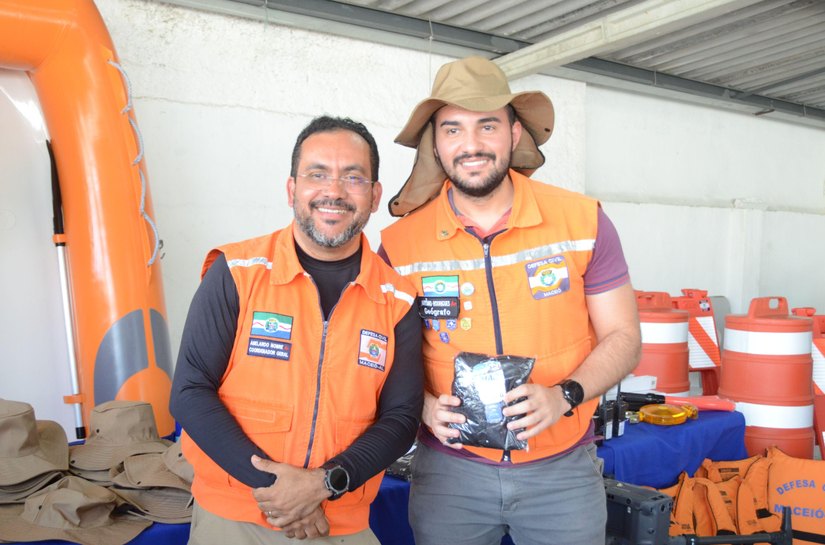 Agentes da Defesa Civil recebem novos equipamentos para atuação em campo