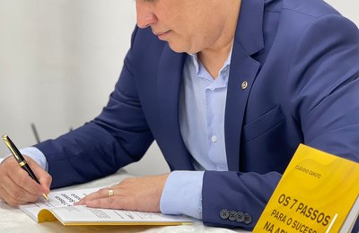 Advogado Alagoano lança seu livro “Os 7 Passos para o Sucesso na Advocacia” em Portugal