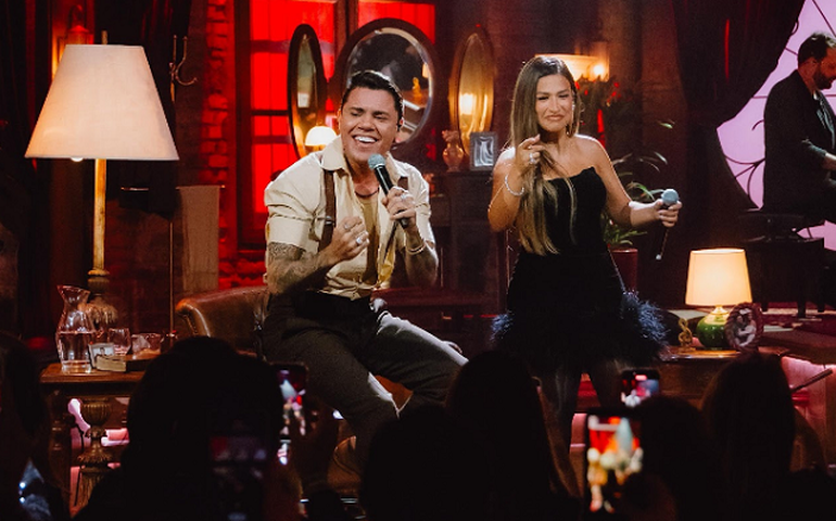 Felipe Araújo grava DVD intimista em São Paulo com participação de Simone Mendes