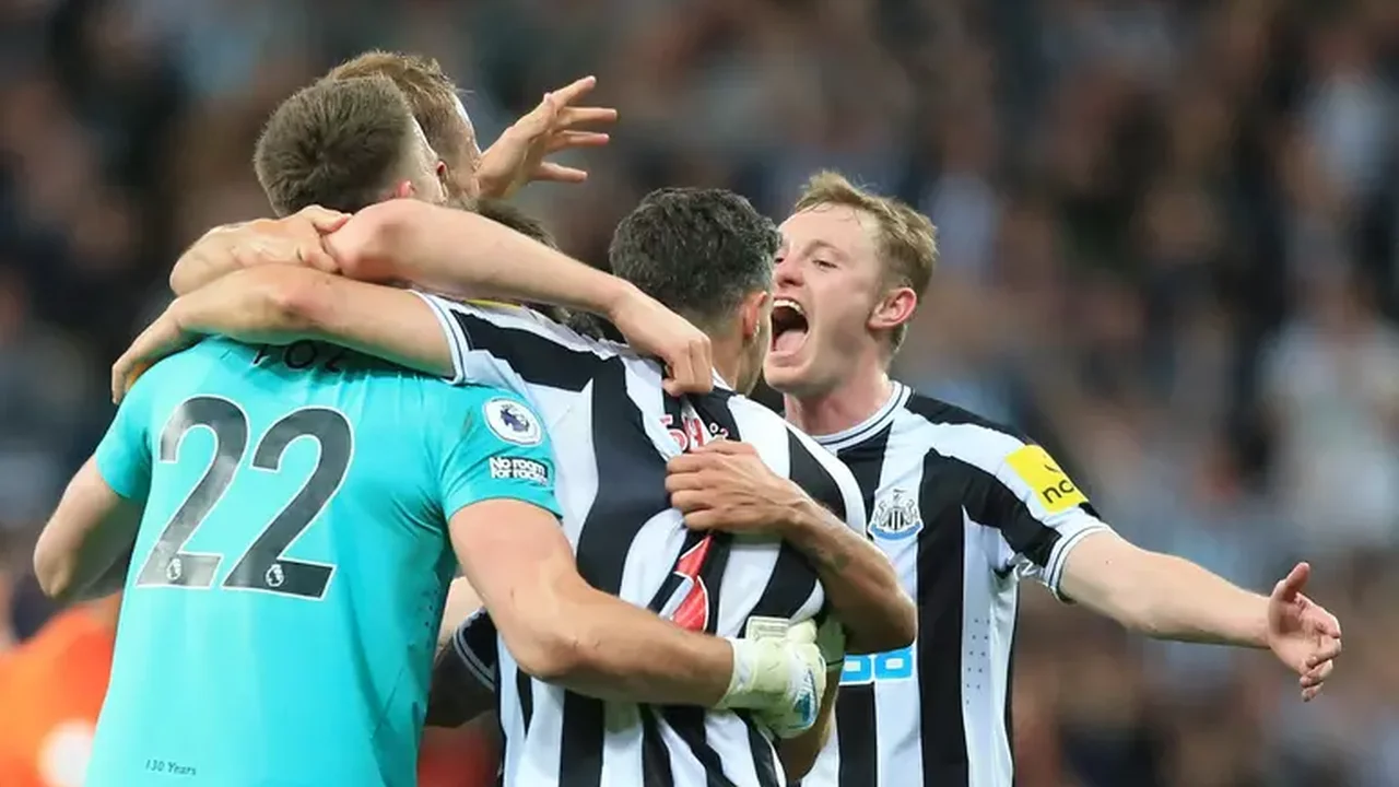 Newcastle empata com o Leicester e garante vaga para a Liga dos Campeões