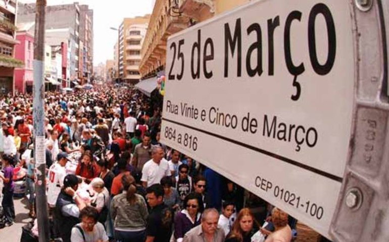 Rua 25 de Março, de São Paulo, se muda para Palmeira