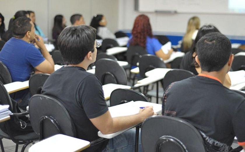 MEC autoriza criação de 1.274 vagas em nove instituições de ensino superior