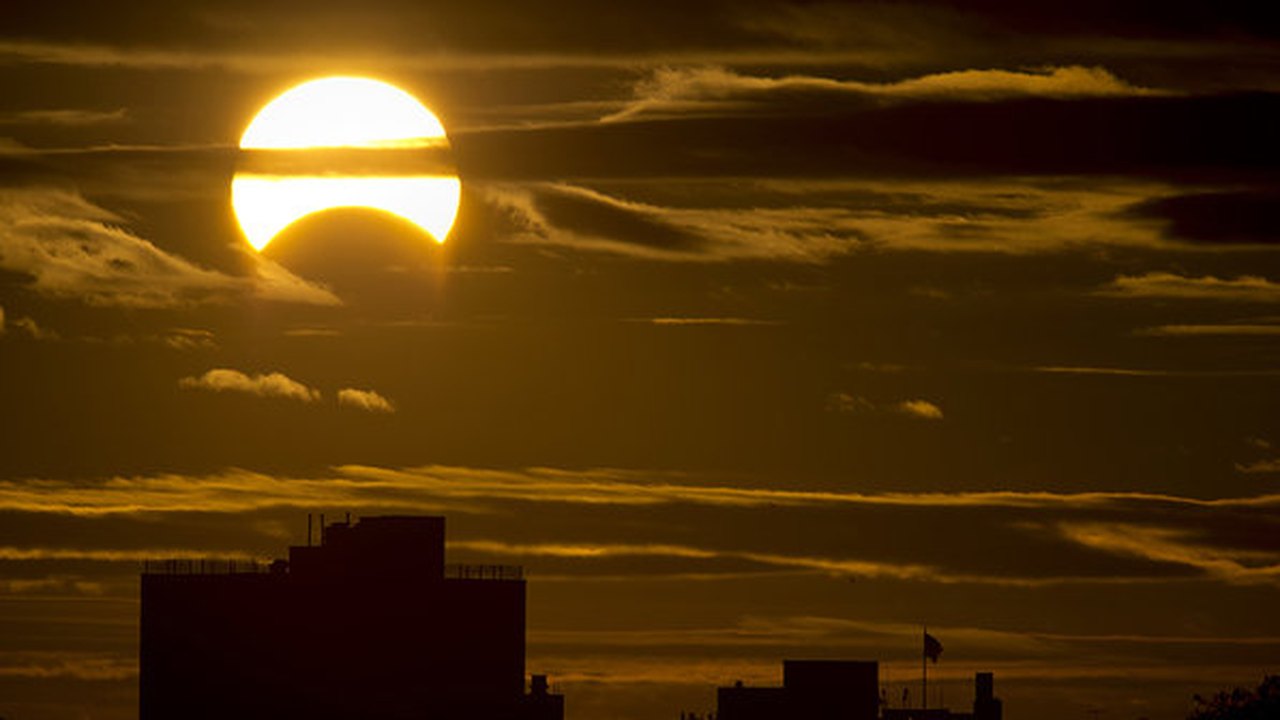 Eclipse lunar poderá ser visto no Brasil de hoje para amanhã
